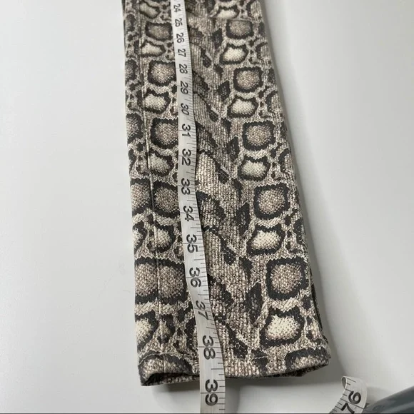 Good American Good Legs Snake High Waist - Picture 6 of 11